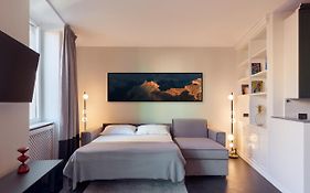 Hl Luxury Duomo Apartment - Via Torino, Montenapoleone